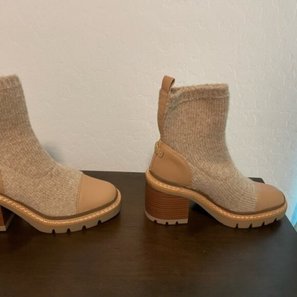 The Sam Edelman Woman ROZANNA Tan Knit Ankle Boot in size 6.5 NWOB - Picture 1 of 7